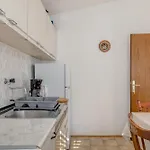 Seafront With Terrace 4 Bedrooms And Mooring Apartment
