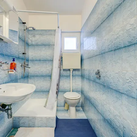 Seafront With Terrace 4 Bedrooms And Mooring Apartman Rogoznica (Sibenik-Knin)