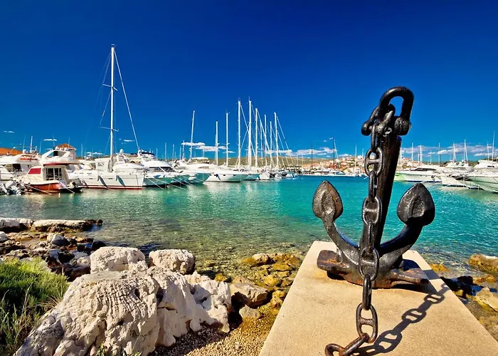 Seafront With Terrace 4 Bedrooms And Mooring Apartament