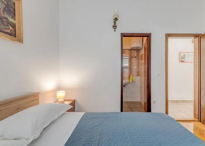 Apartament Seafront With Terrace 4 Bedrooms And Mooring Rogoznica (Sibenik-Knin)