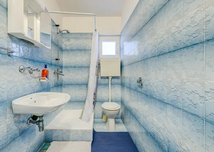 Seafront With Terrace 4 Bedrooms And Mooring Apartament Rogoznica (Sibenik-Knin)