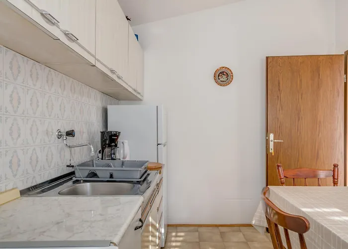 Seafront With Terrace 4 Bedrooms And Mooring Appartement